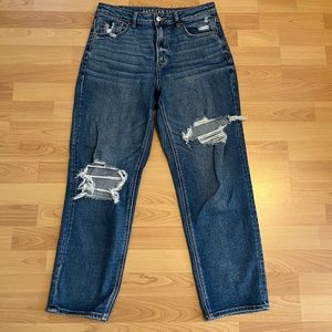 American Eagle ripped mom jeans. size US 10
